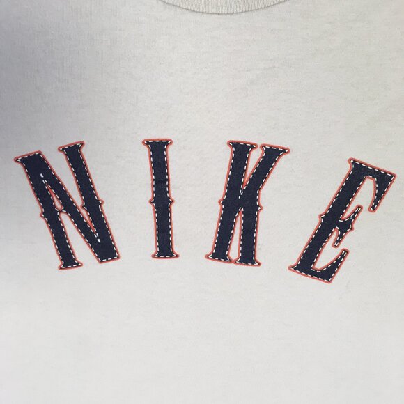 Vintage Men's 2X Nike Spellout Short Sleeve Gray Tee with Nike 94-99 label - Picture 2 of 10